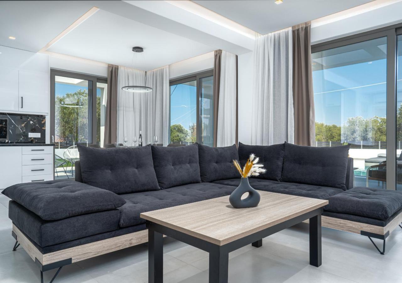 Christian Luxury Tsilivi (Zakynthos)