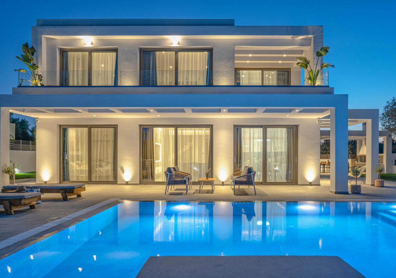 Christian Luxury Villa *