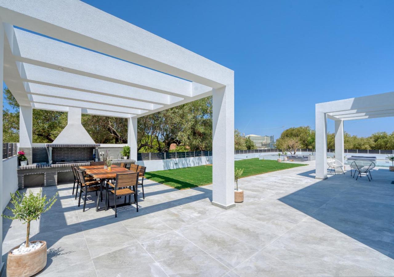 Christian Luxury Villa *